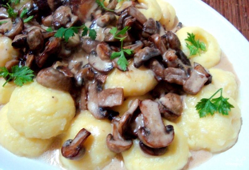 Рецепт Картошка с грибами в микроволновке
