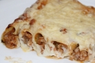 Каннеллони с мясом и соусом "Бешамель"