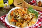 Минтай, жаренный с луком и морковью