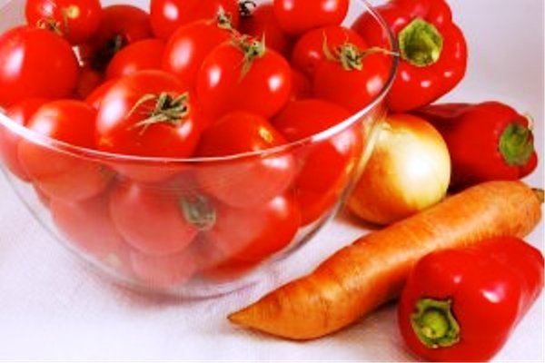 Рецепт Консервированные помидоры с перцем