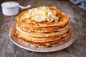 Овсяные блины с луком