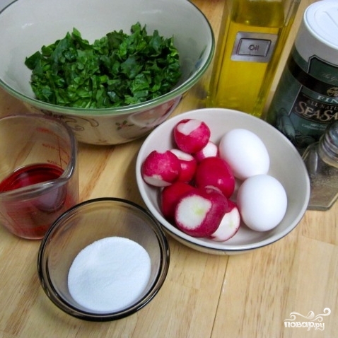 Рецепт Салат из шпината и редиски
